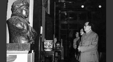 毛泽东戴眼镜的罕见照片